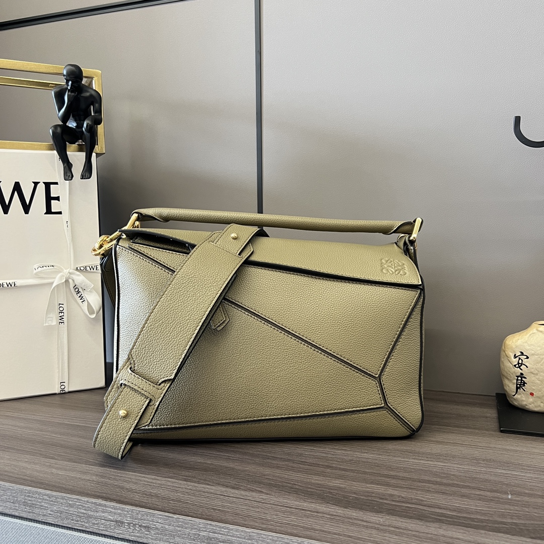 Loewe Puzzle Bags